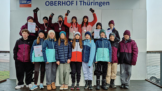 Trotz schwieriger Trainingsbedingungen ist der Teamgeist ungebrochen bei der Jugend B. Trotz schwieriger Trainingsbedingungen ist der Teamgeist ungebrochen bei der Jugend B.